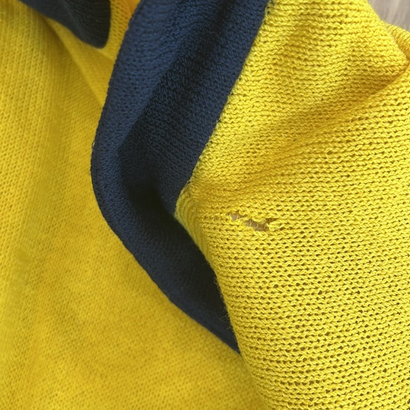 Sz 8 St. John. Stain and two holes seen in photo. Easy fix if youre crafty - Picture 4 of 5